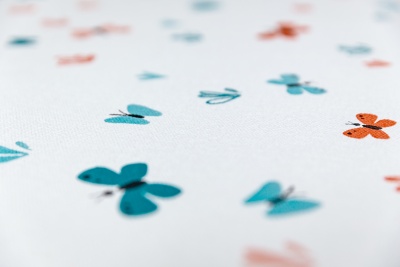 Обои виниловые на флизелиновой основе Уик-энд мотив, оранжево-синий бабочки